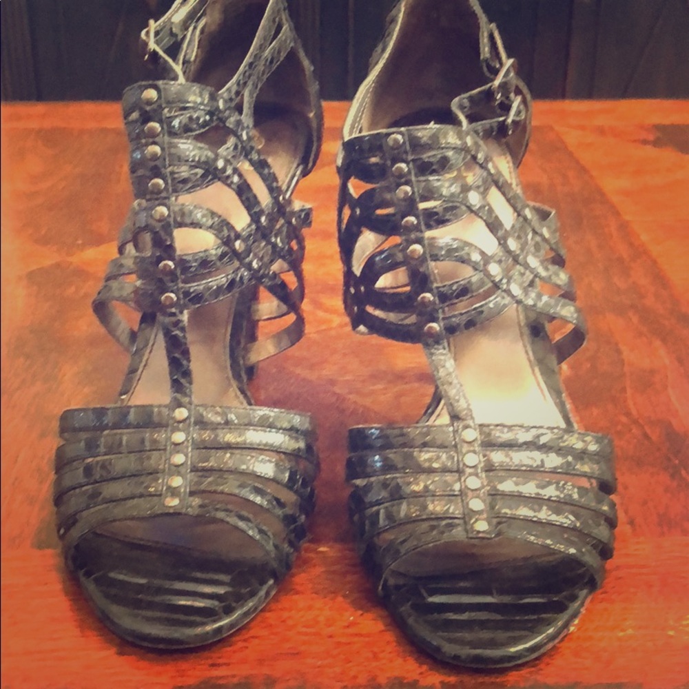 Black snake skin leather heels Isola size 9